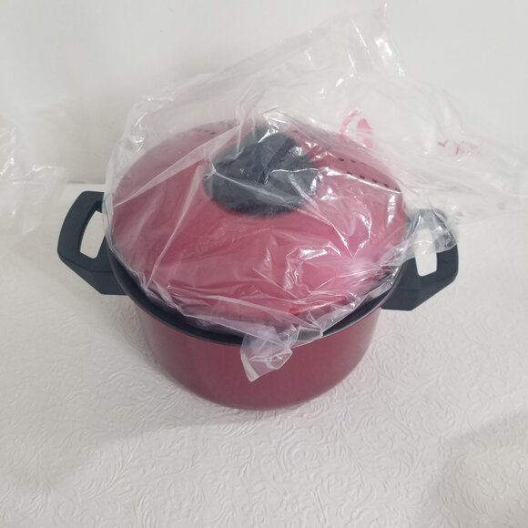 Vtg Pasta Pro Red Non-Stick Cook Drain 6qt Stockpot 2qt Saucepan Locking Lids - Picture 11 of 16